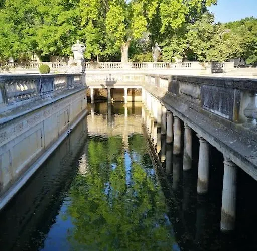 Chez Frida, Escapade Nimoise Apartment